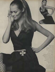 Penati_US_Vogue_January_1st_1969_32.thumb.jpg.208d9de0cf9f93505e0c3be9c637ca9b.jpg