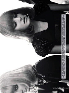 Poynter_Vogue_Italia_August_2011_07.thumb.jpg.54550dc587f0243df2f074eed746d779.jpg