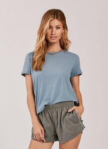 SWET001032_JunkoDonegalCrewneckTee_Gray_01_2100x.jpg