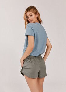 SWET001032_JunkoDonegalCrewneckTee_Gray_04_2100x.jpg