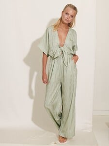 Saga_jumpsuit_mint3_1800x1800.jpg