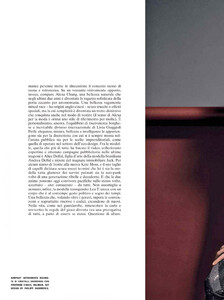Sorrenti_Vogue_Italia_October_2011_19.thumb.jpg.1346a89c52baca0b741ddca8171bfafe.jpg
