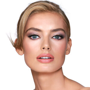 The_Uptown_Girl_Hannah_Model.thumb.jpg.2e2952f15016779e4c2a030f79aff6ce.jpg