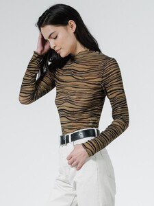 WTA21-264C10_700x933.jpeg