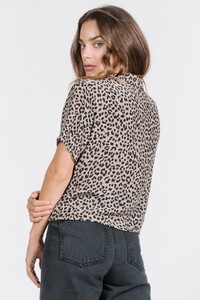 WTH9-203Z-PRIMAL-SHIRT-LEOPARD-BACK2_701x1051.jpeg