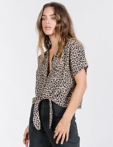 WTH9-203Z-PRIMAL-SHIRT-LEOPARD-SIDE_788x1027.jpeg