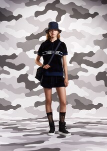 Z_Dior_Femme_Cruise_21_Capsule_Camouflage_29.thumb.jpg.cb02c0edd68a5a76b4b35c19a06eb9df.jpg