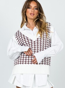 ashton-sweater-vest-brown-1_70e1c846-2f4b-4e13-a5e1-ed1327ed75f0_1800x.jpeg