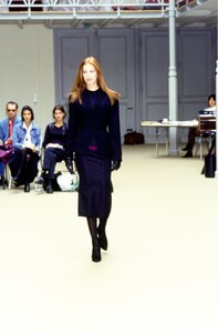 azzedine-alaia-fall-1992-ready-to-wear-17-CN10047835.thumb.jpg.8c574889f388b712bc8d5b76846bd7ea.jpg