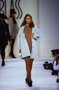 bill-blass-fw-1994-1.thumb.jpg.d952d2b09c14812eccb15c23a32a7e1d.jpg