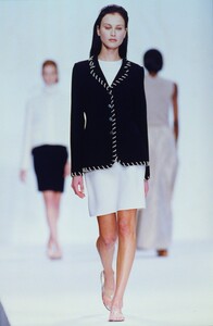 bill-blass-ss-1999-1.thumb.jpg.b0f117e362cb51b501db2085d77b0e72.jpg