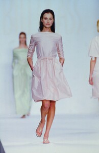 bill-blass-ss-1999-3.thumb.jpg.fc3edfa04a3337d027e30dee1e57810c.jpg