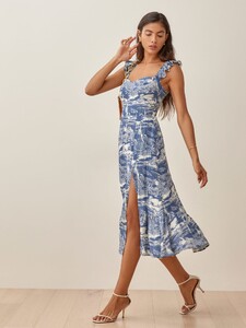 bondi-dress-ama-1.jpeg