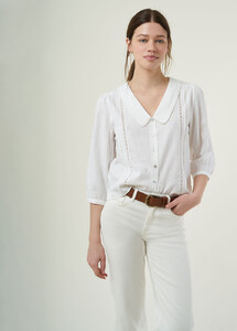 catherine-collared-blouse-s21-2.thumb.jpg.df71d2ad41a9fcd6e81101de86cf38ed.jpg