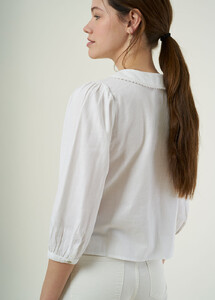 catherine-collared-blouse-s21-4.thumb.jpg.bb02f850c46bc67eb937080aeae67b1f.jpg