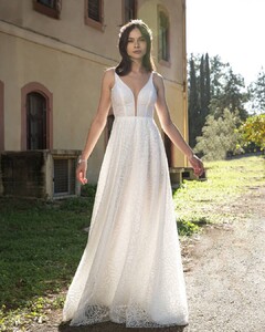 clair.bridal_185884207_100640322189390_4220584018363629896_n.jpg