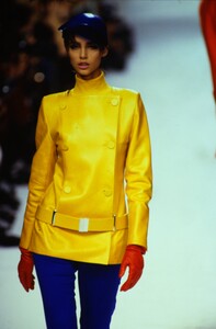 claude-montana-fw-1991-1.thumb.jpg.24a022534e93486bdd63b4e3479d9d0c.jpg