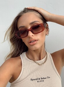 creeper-sunglasses-brown-1_b2694fc5-cc84-4379-b0fc-211bf78b2d0c_1800x.jpeg