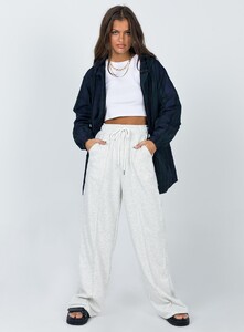 emilia-jacket-navy-2_4a9035ea-ed26-4d05-82b5-0dca1e387c8e_1800x.jpeg