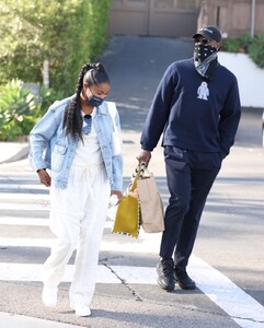 gabrielle-union-and-dwyane-wade-santa-barbara-05-08-2021-7.jpg