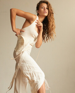 gallery_model_40b6_FXy37tU.jpg