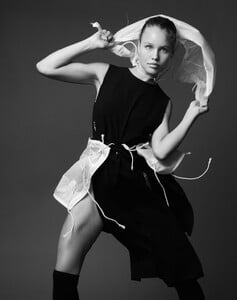 gallery_model_5wTlO8N_1iE0.jpg