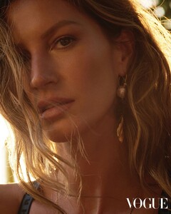 gisele-bundchen-in-vogue-magazine-hong-kong-april-2021-4.jpg