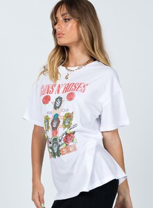 guns-n-roses-1998-tour-tee-white-3_a1dcffca-f891-4619-a355-f704a680c704_1800x.jpeg