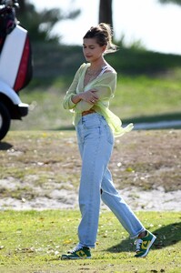 hailey-bieber-visits-husband-justin-on-the-set-of-a-music-video-in-miami-05-02-2021-6.jpg