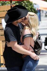 heidi-montag-and-spencer-pratt-at-don-antonio-s-mexican-food-restaurant-05-20-2021-10.jpg