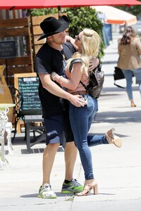 heidi-montag-and-spencer-pratt-at-don-antonio-s-mexican-food-restaurant-05-20-2021-3.jpg