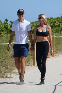 ivanka-trump-and-jared-kushner-out-hiking-in-miami-05-08-2021-3.jpg