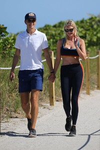 ivanka-trump-and-jared-kushner-out-hiking-in-miami-05-08-2021-6.jpg