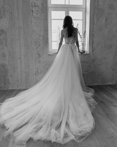 julievinobridal_187239717_161560309248437_2122737445814575660_n.jpg