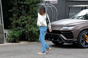 kendall-jenner-at-the-bel-air-hotel-in-la-05-06-2021-5.jpg