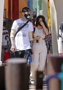 kourtney-kardashian-and-travis-barker-at-disneyland-in-anaheim-05-19-2021-0.jpg