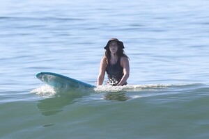 leighton-meester-at-a-surf-session-in-malibu-05-09-2021-0.jpg
