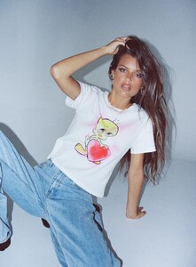 love-tweety-tee-white-1_4e269835-d842-4917-80bf-0e70b37fd13f_1800x.jpeg