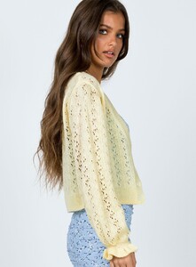 lyric-sweater-jumper-cream-3_b1d67571-fd38-49a7-9dff-7aa4415e6229_1800x.jpeg