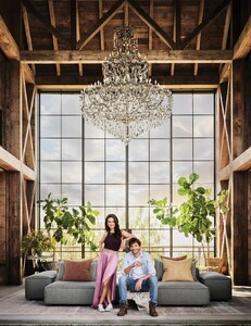 mila-kunis-and-ashton-kutcher-architectural-digest-june-2021-1.jpg