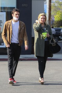 mischa-barton-and-gian-marco-flamini-at-leica-camera-store-in-los-angeles-05-07-2021-3.jpg