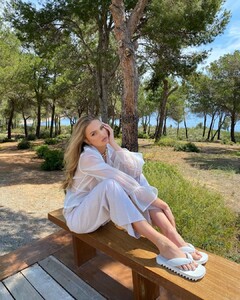 nakdfashion_183583644_317173736480075_9051852612381671258_n.jpg
