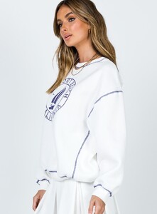 new-port-beach-sweater-white-3_114_51466b80-75b1-4f7c-a144-dfab44a010c0_1800x.jpeg