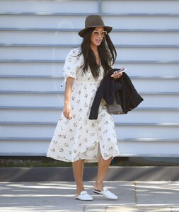 nicole-scherzinger-in-a-white-summer-floral-dress-la-04-29-2021-11.jpg