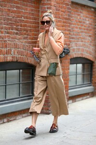 olivia-palermo-out-and-about-in-brooklyn-05-03-2021-3.jpg