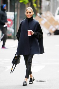 olivia-palermo-out-and-about-in-new-york-05-12-2021-6.jpg