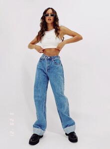 ollie-straight-leg-jean-mid-wash-denim-0_1800x.jpeg