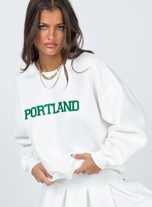 portland-sweater-cream-1_0f3a0d21-7622-49c8-9689-eae799fc1473_1800x.jpeg