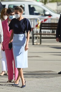 queen-letizia-at-casa-america-in-madrid-05-19-2021-5.jpg