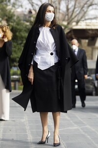 queen-letizia-looks-stylish-disease-day-2021-in-madrid-03-05-2021-1.jpg